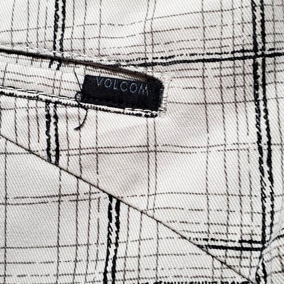 VOLCOM Corpo Class Shorts Men Size 33 Black/Light Grey Stripe - Picture 4 of 13
